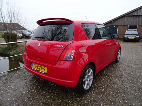 Suzuki Swift - 1.3 Base | Airco + Navi nu € 2.975, - Nieuwe APK - 1