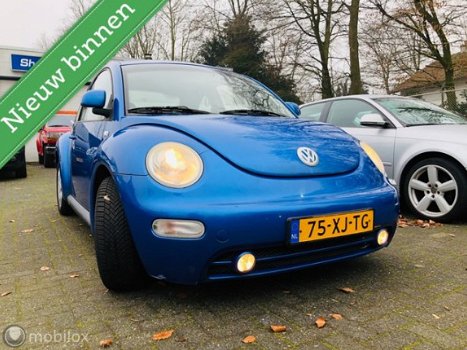 Volkswagen New Beetle - 2.0 Highline Leder / Airco / Audio / LM - 1