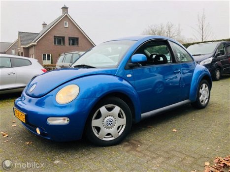 Volkswagen New Beetle - 2.0 Highline Leder / Airco / Audio / LM - 1