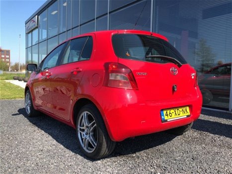 Toyota Yaris - 1.3 VVTi Sol Sport nwe koppeling Airco LMV - 1