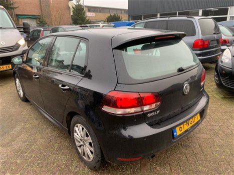 Volkswagen Golf - 1.6 TDI BlueMotion - 1