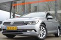 Volkswagen Passat Variant - 1.6 TDI Aut. Euro 6, Executive, NL Auto, Facelift, Discover Pro Navi, DA - 1 - Thumbnail