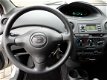 Toyota Yaris - 1.0 VVT-i Terra Bluetooth | Zuinig-betrouwbaar - 1 - Thumbnail