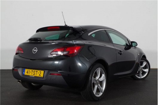 Opel Astra GTC - 1.4 Turbo Sport 141pk > | Cruise | ECC | 19 inch | zomer en winterbanden - 1