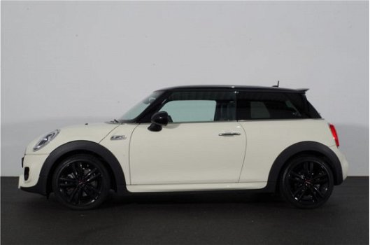 Mini Mini Cooper - 2.0 S 192PK Chili Serious Business > John Works. Panorama schuif/kantel - 1