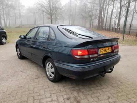 Toyota Carina E - 2.OI AUTOMAAT - 1