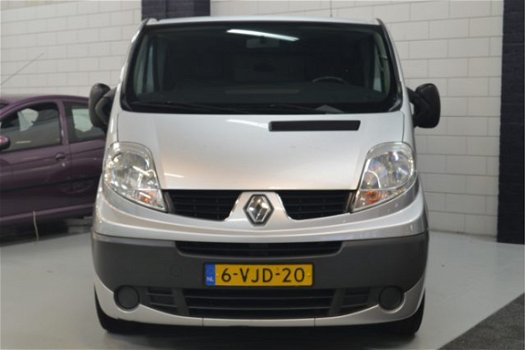 Renault Trafic - 2.5 dCi L2H1 // AIRCO // CRUISE // GEREVISEERDE BAK // - 1