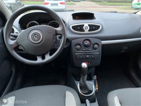 Renault Clio - 1.5 dCi Parisienne - 1