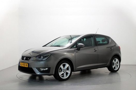 Seat Ibiza SC - 1.0 EcoTSI 95pk FR Connect Xenon-LED Navigatie Sportstoelen Climate Control - 1