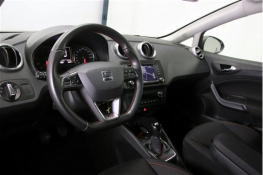 Seat Ibiza SC - 1.0 EcoTSI 95pk FR Connect Xenon-LED Navigatie Sportstoelen Climate Control - 1