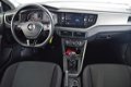 Volkswagen Polo - 1.0 MPI 80PK Comfortline | App. NAV | Airco | Cruise | LM - 1 - Thumbnail