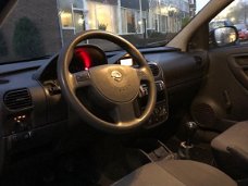 Opel Corsa - 1.2-16V Essentia 2004 Stuurbekrachtiging NAP Zuinig Goed rijdend