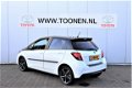 Toyota Yaris - 1.5 Hybrid Dynamic Bi-Tone - 1 - Thumbnail