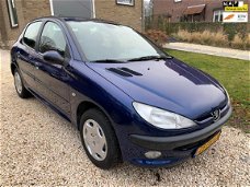 Peugeot 206 - 1.4 Gentry Nwe APK/Distributie/Banden