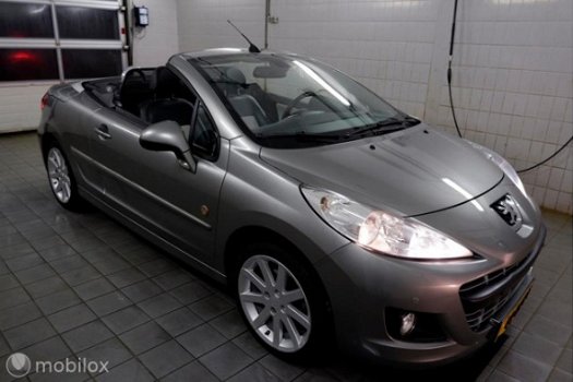 Peugeot 207 CC - 1.6 VTi 120PK Cabrio Roland Garros ecc/trekhaak/pdc/lmv17 - 1