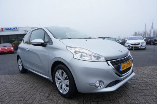 Peugeot 208 - 1.2 PURETECH 82 1e EIGENAAR 65000KM NAVI PDC CRUISE ECC - 1