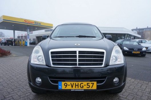 SsangYong Rexton - RX 270 XVT VAN AUTOMAAT 4WD LEER 163000KM - 1