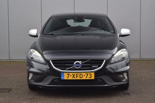 Volvo V40 - 2.0 D4 R-Design Ocean Race Bi-xenon Alcantara Stoelverw. Cruise Navi R-design - 1