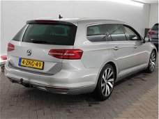 Volkswagen Passat Variant - 1.6 TDI Highline Xenon+18"+Full, Navigatie+Camera+Leder+Panorama-dak+18"