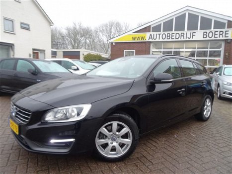 Volvo V60 - 2.0 D4 190pk Automaat Momentum Navi, Trekhaak, Led - 1