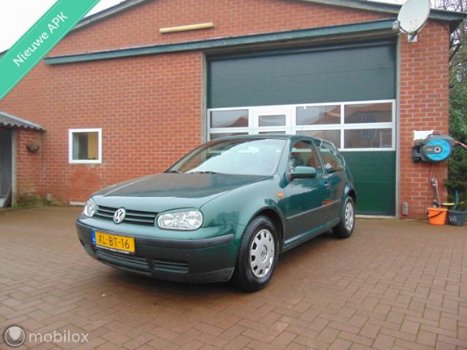 Volkswagen Golf - 1.4-16V, Nieuwe Apk, Bj 1999, Koopje €999, - 1