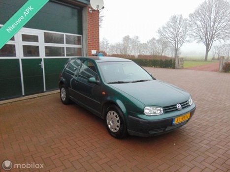 Volkswagen Golf - 1.4-16V, Nieuwe Apk, Bj 1999, Koopje €999, - 1