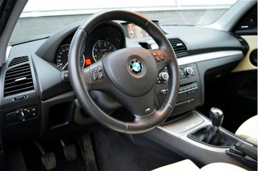 BMW 1-serie - 116i EffDyn. Ed. Business Line Ultimate Edition RIJKLAAR PRIJS-GARANTIE Navigatie Lede - 1