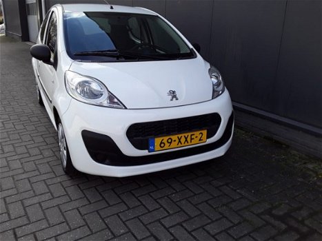 Peugeot 107 - 1.0 Access Accent - 1