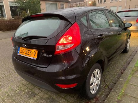 Ford Fiesta - 1.6 tdci / 5 drs 2012 170.000km ghia - 1