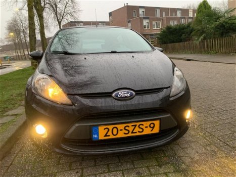 Ford Fiesta - 1.6 tdci / 5 drs 2012 170.000km ghia - 1