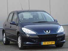 Peugeot 307 - 1.6 HDiF D.Sign AIRCO (bj2007)