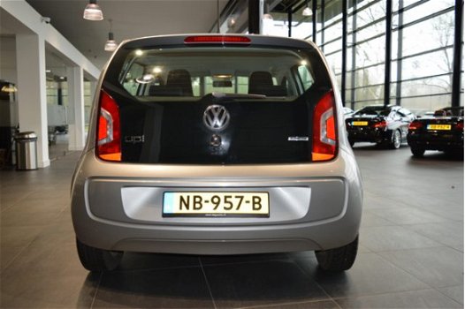Volkswagen Up! - 1.0 move up BlueMotion navigatie airco lichtmetaal 36000 km - 1