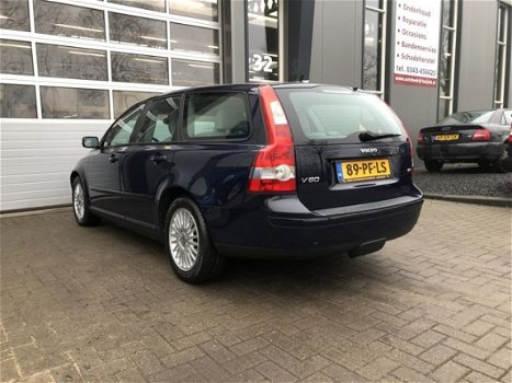 Volvo V50 - 2.4i Momentum Automaat Youngtimer Dealer-onderhouden - 1