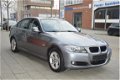 BMW 3-serie - 318i Executive I Airco I Sport velgen I Dealer onderhouden - 1 - Thumbnail