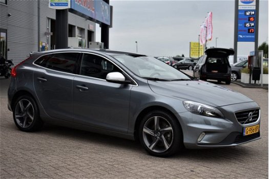 Volvo V40 - 2.0 D3 R-Design Xenon, Leder, Climate Control, Stoelverwarming, Navigatie - 1