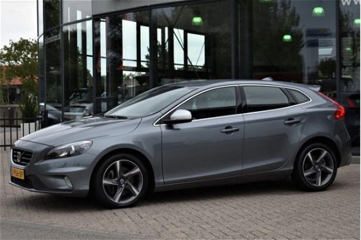 Volvo V40 - 2.0 D3 R-Design Xenon, Leder, Climate Control, Stoelverwarming, Navigatie - 1