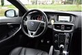 Volvo V40 - 2.0 D3 R-Design Xenon, Leder, Climate Control, Stoelverwarming, Navigatie - 1 - Thumbnail