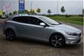 Volvo V40 - 2.0 D2 120 PK R-Design, Lederen Sportstoelen, Digitale Cockpit, Navigatie - 1 - Thumbnail