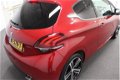 Peugeot 208 - 1.2 PureTech GT-line Navigatie, Airco, Cruise controle, Achteruitrijcamera, WEINIG KM, - 1 - Thumbnail