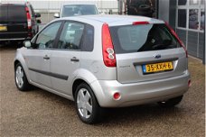 Ford Fiesta - 1.3-8V Champion (70pk) 5-Drs /Airco /Elek. ramen voor /C.V. afstand /Radio-CD /LMV /Mi