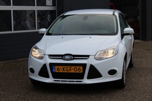 Ford Focus Wagon - 1.6 TDCI (105pk) Navi/ Airco/ Cruise/ Elek. pakket/ Isofix/ Bluetooth/ Armsteun/ - 1