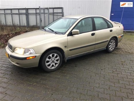 Volvo S40 - 2.0 - 1