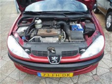 Peugeot 206 - 1.4 XR 161.000 KM nieuwe apk