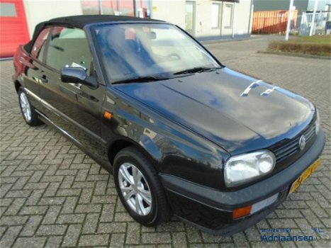 Volkswagen Golf Cabriolet - 1.8 90pk - 1