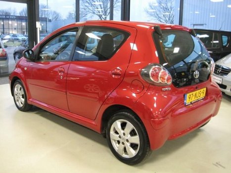 Toyota Aygo - 1.0-12V Aspiration Red AIRCO-5DEURS-TOP - 1