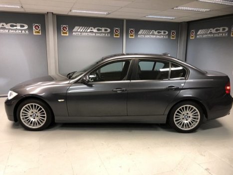 BMW 3-serie - 320i Graphite / LEER / NAVI / ZWARTE HEMEL / RIJKLAARPRIJS - 1