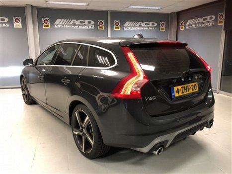 Volvo V60 - 1.6 D2 R-DESIGN Summum / NAVI / 19