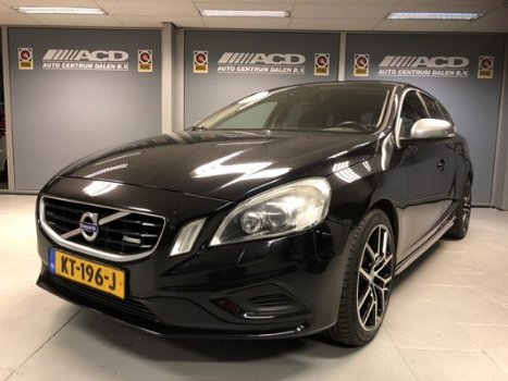 Volvo V60 - 2.0 D3 Summum R-DESIGN / TREKHAAK AFN / AUTOMAAT / LEER / RIJJKLAARPRIJS - 1