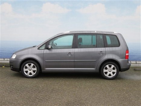 Volkswagen Touran - 2.0 TDI Trendline - 1