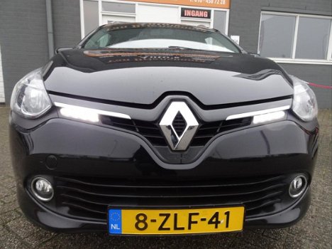 Renault Clio Estate - 1.5 dCi ECO Night&Day Van 1ste Eigenaar met navigatie en airco en carkit - 1